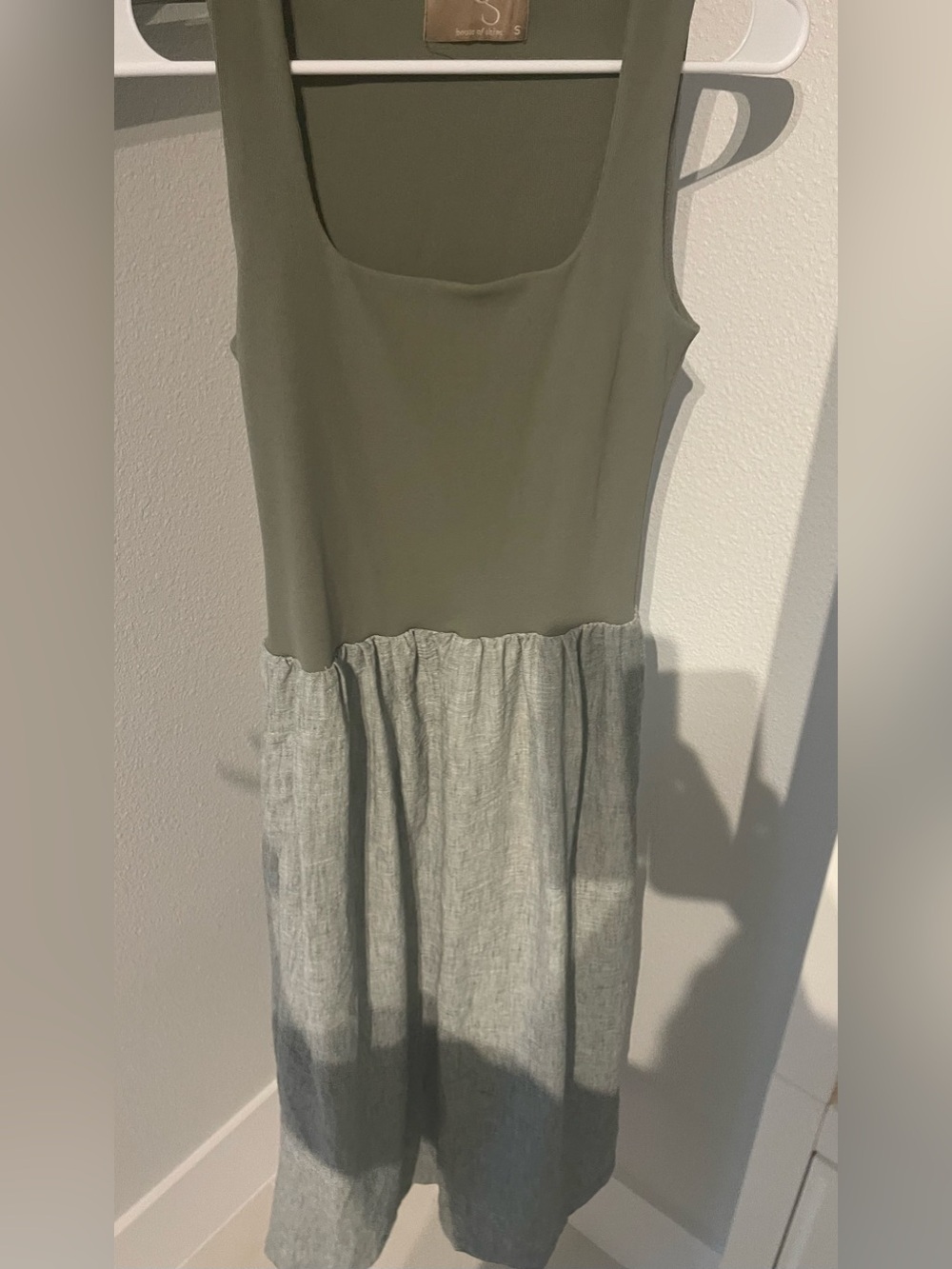 House of Ahine Olive Green and Light Gray Two-Tone Sleeveless Dress - S